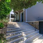 Modernes Penthouse Nur 200 Meter Zum Sandstrand Mit Meerblick Und Parkplatz Appartamento