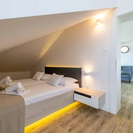 Modernes Penthouse Nur 200 Meter Zum Sandstrand Mit Meerblick Und Parkplatz Apartment Crikvenica