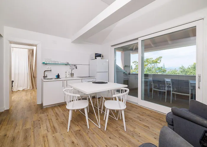 Modernes Penthouse Nur 200 Meter Zum Sandstrand Mit Meerblick Und Parkplatz Apartman *